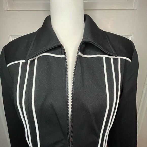 bebeāZipāUpĀ Jacketāw/āFunctionalāPockets - Picture 4 of 10